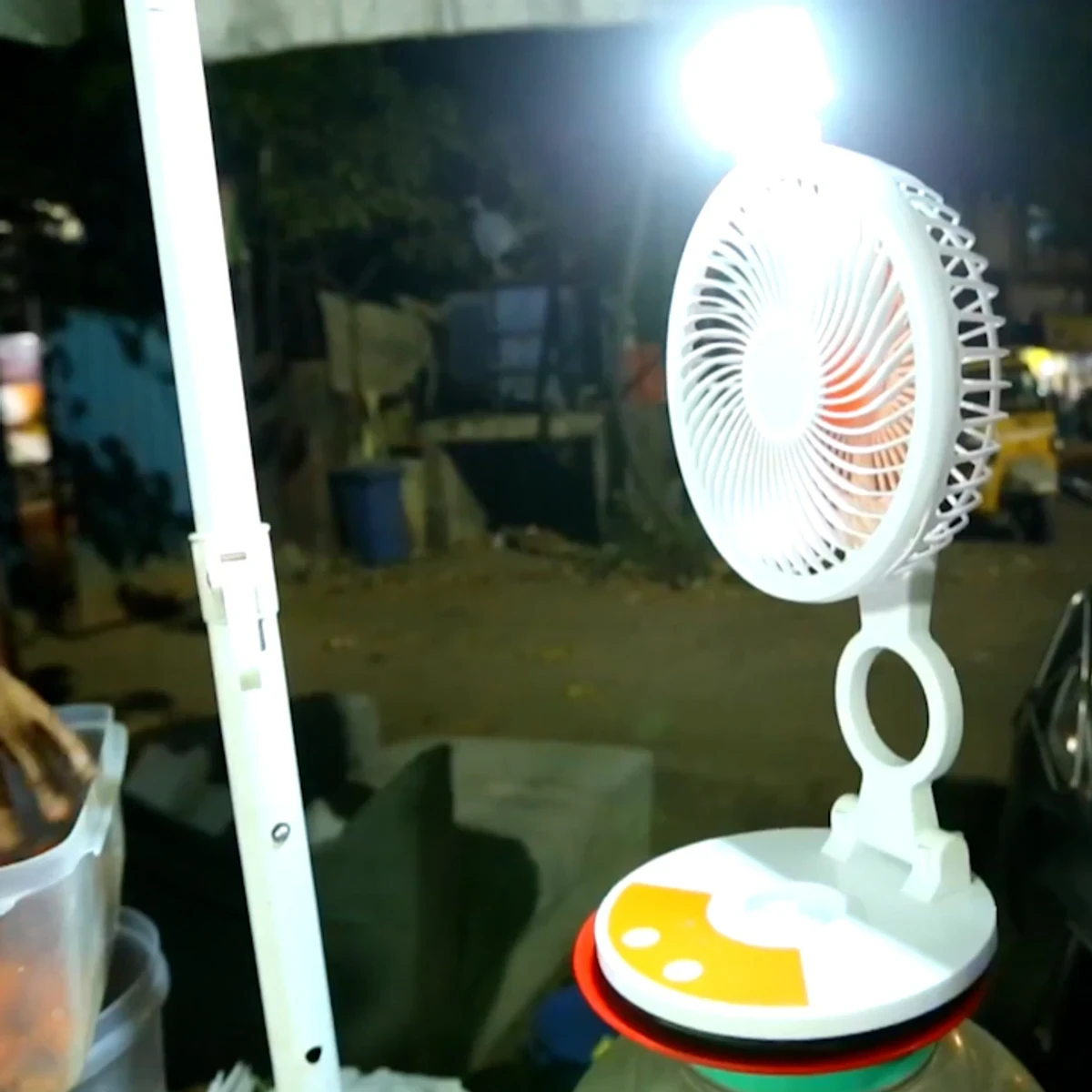 RECHARGEABLE TABLE FAN WITH LED LIGHT - Image 5