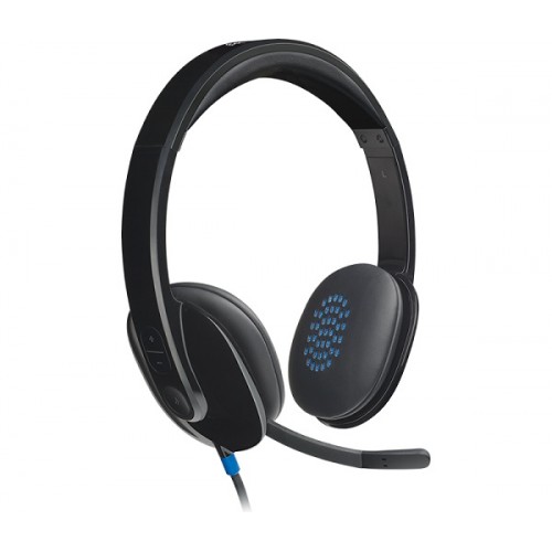 Logitech H540 USB Headset connected for PC and laptop use